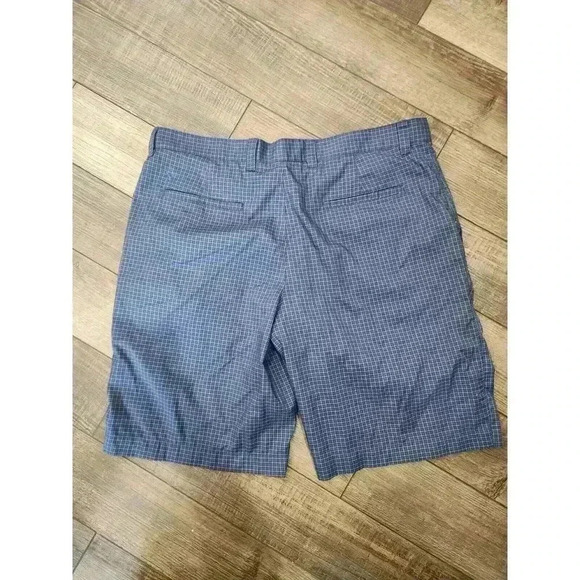 Callaway Stretch Golf Shorts Mens 36 Blue Black Gray Plaid Flat Front - Picture 3 of 5